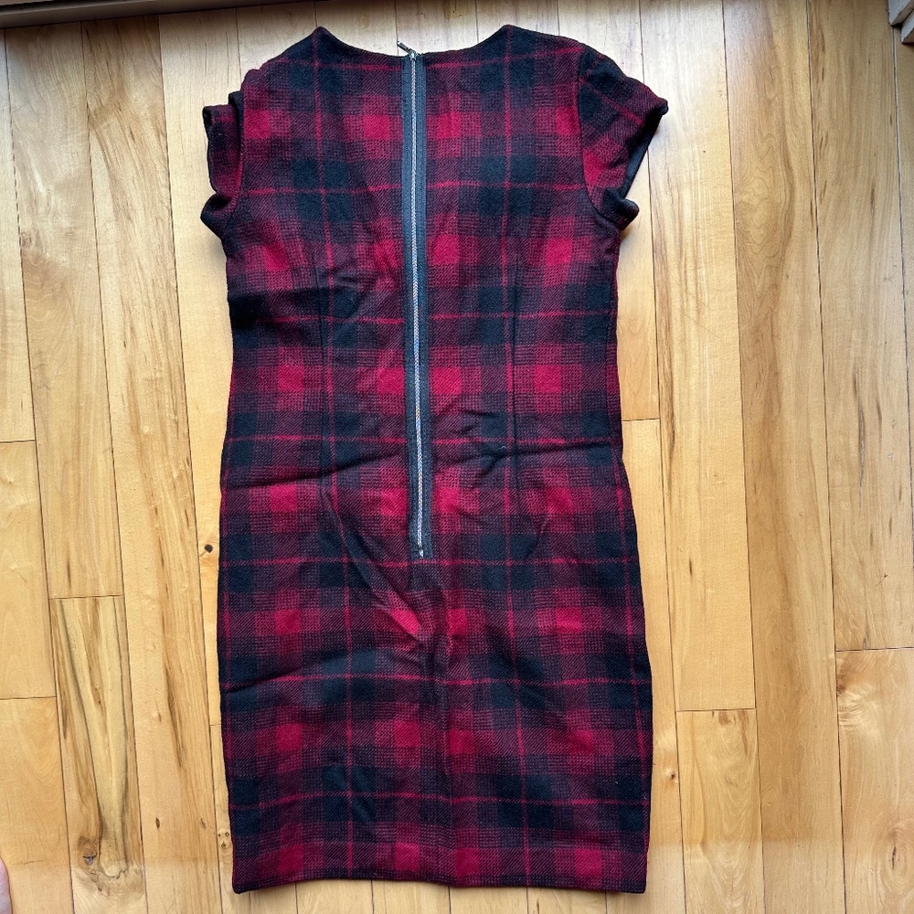 LL Bean Signature Red Black Tartan Buffalo Plaid Wool Sheath Dress Womens size 4 - Picture 2 of 8
